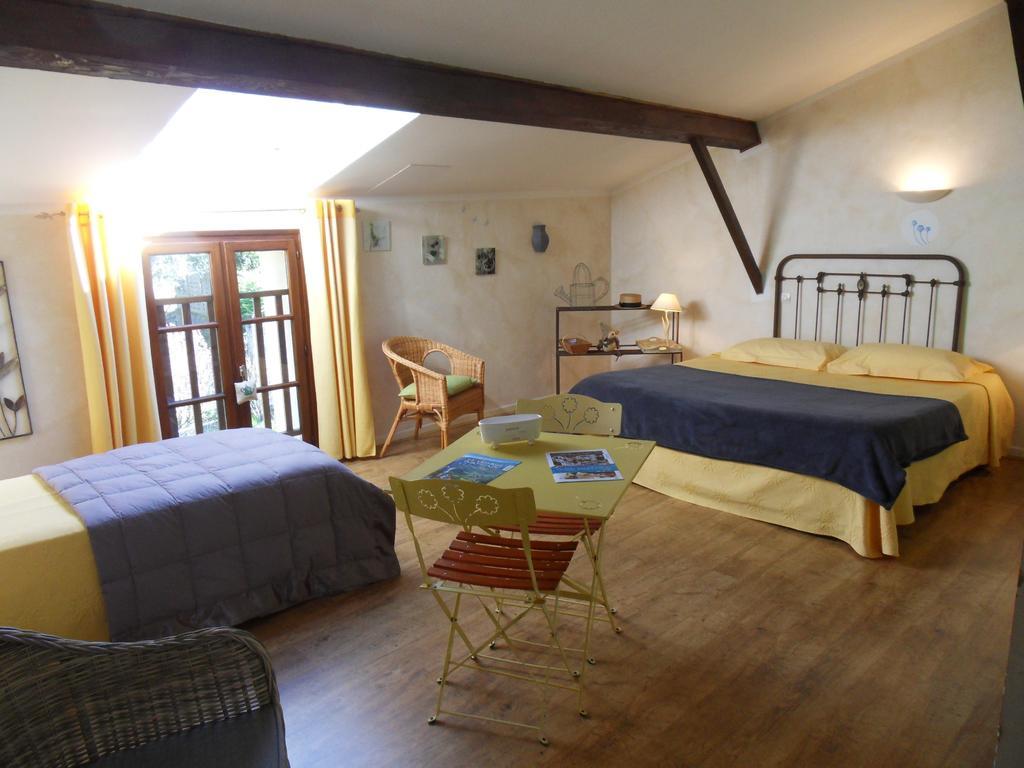 L'Estapade Des Tourelons Bed & Breakfast Saint-Jean-en-Royans Exterior foto